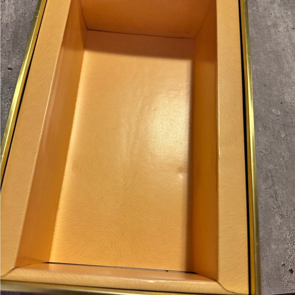 1970s Made in Italy Amaretto do Saronno gift box / Trinket Box 3 Yellow Roses - Picture 7 of 10